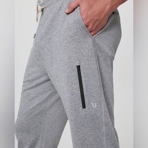 Vuori Men’s Sunday Performance Jogger | Grey Heather | Size S (see measurements)